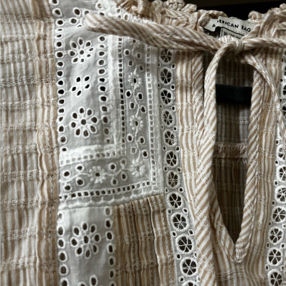 American Eagle Lace Beige Blouse - Picture 6 of 7